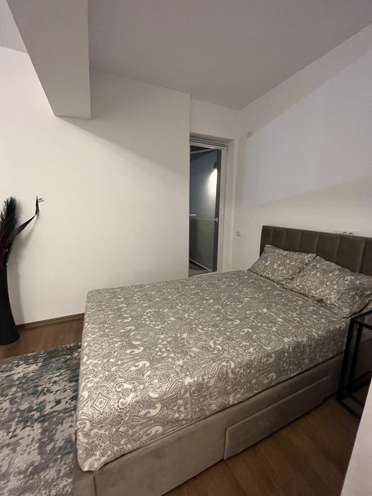 Studio cu parcare subterana particular