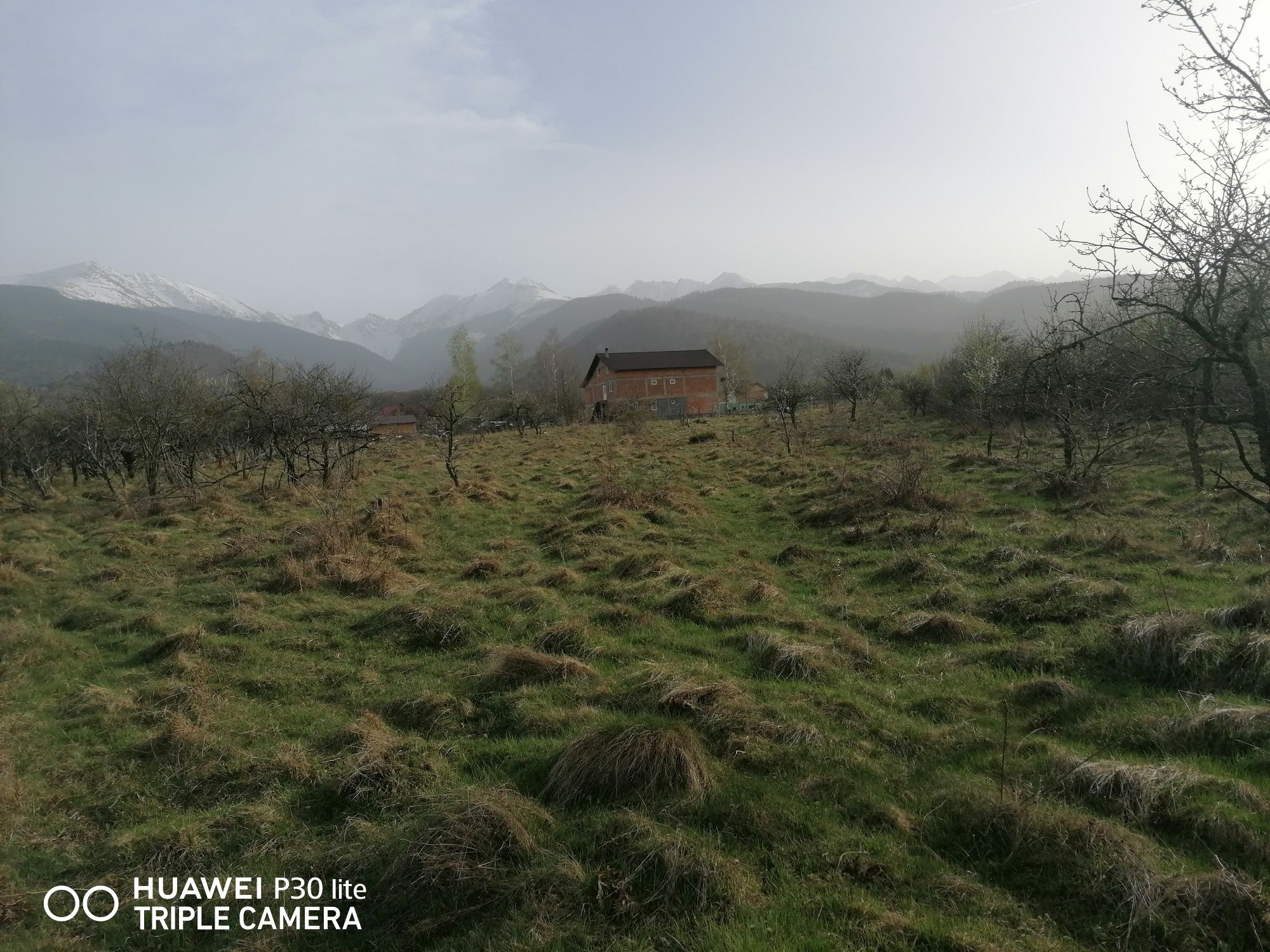 Teren zona turistica Sâmbăta de Sus