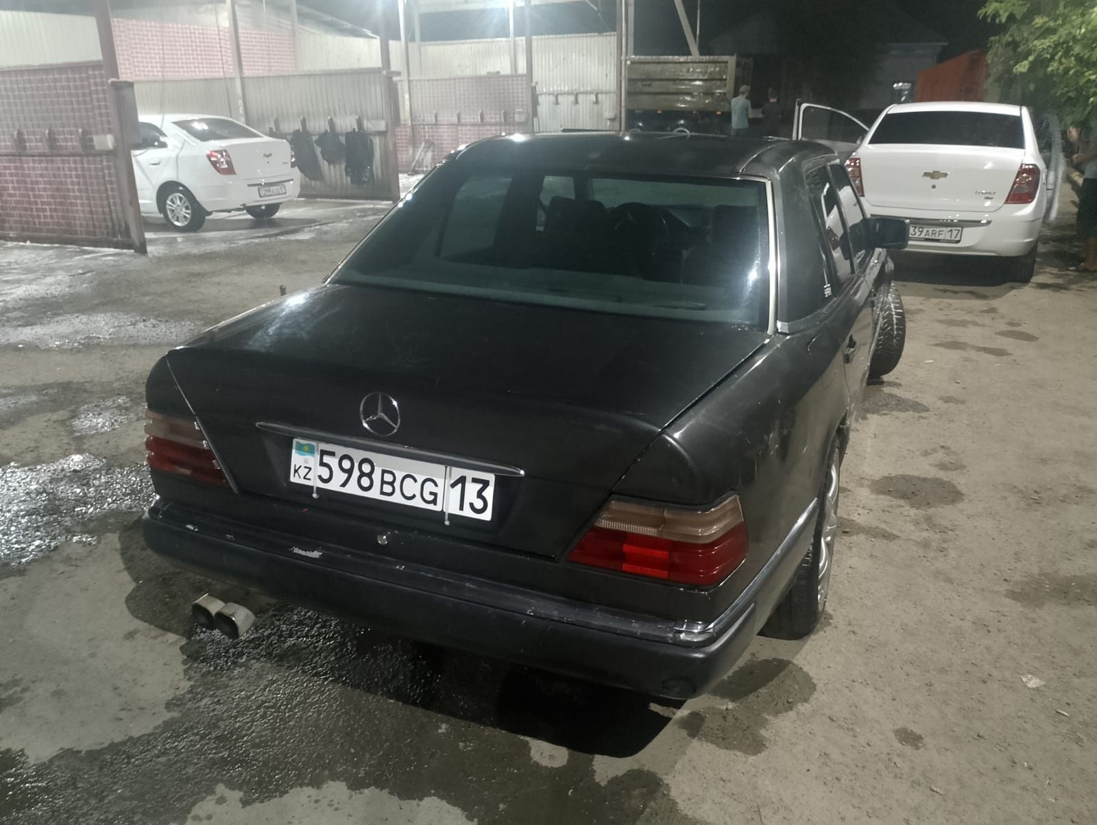 Продам Мерседес 124