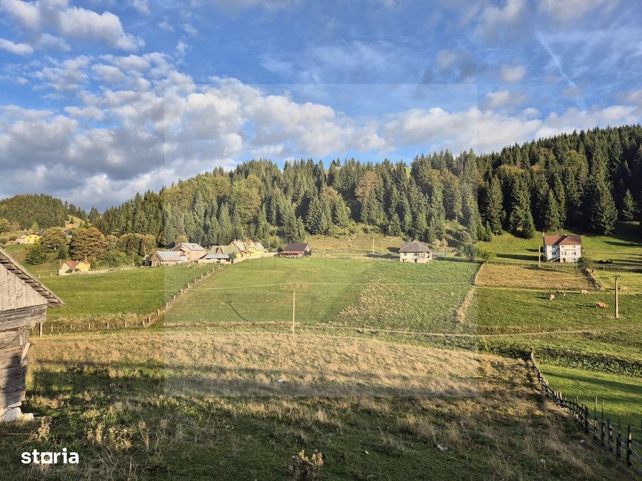 Teren intravilan de vânzare Fundata