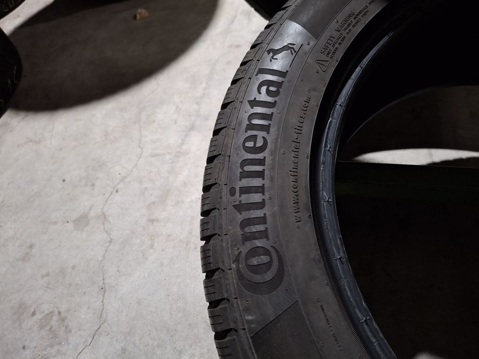 2 Anvelopele de iarnă 235 55 r19H Continental