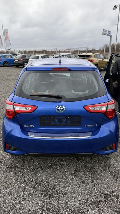 Toyota Yaris ,2017 ,Hibrid