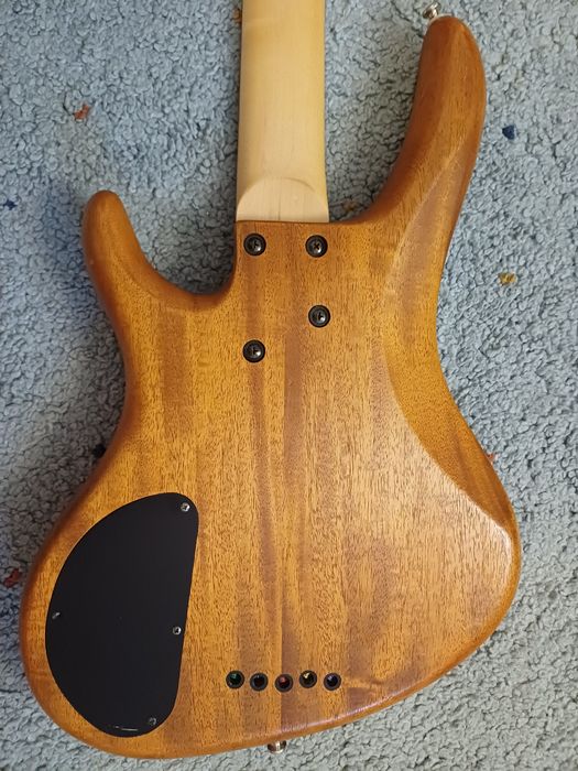 Washburn Bantam RB2500 Bass (preamp activ)