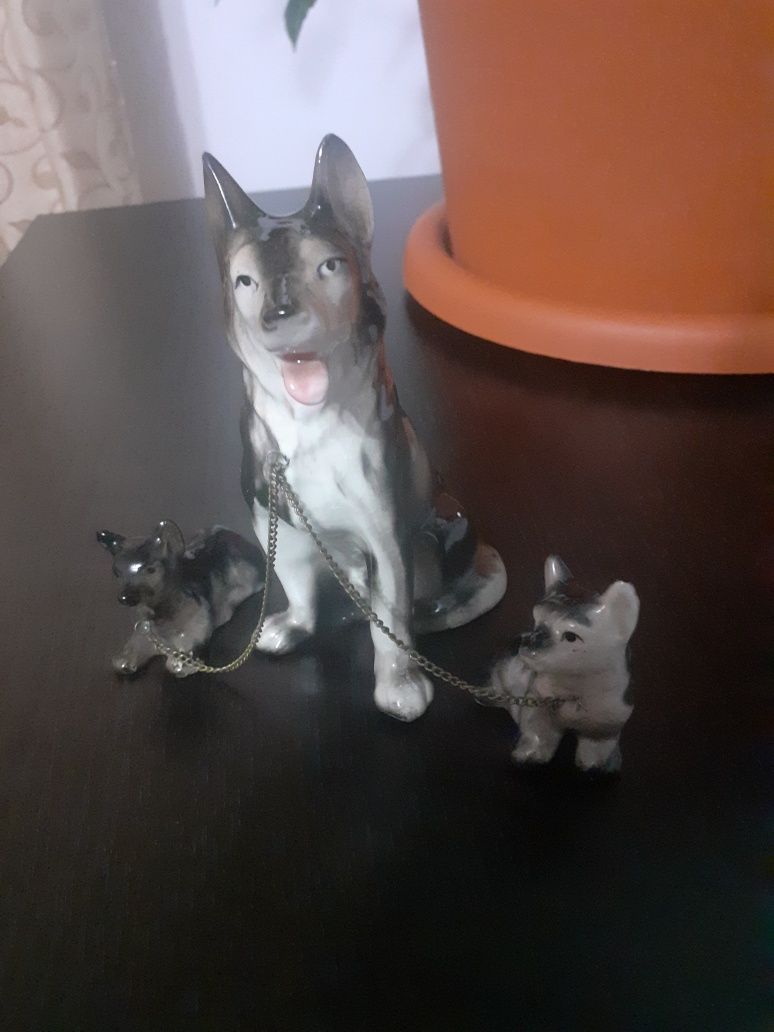 Figurine câini lupi