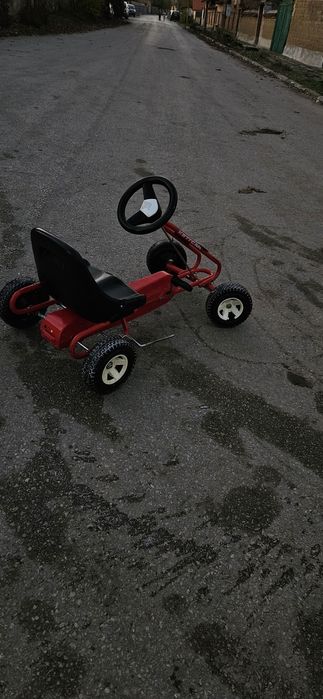 Ярка и здрава детска количка