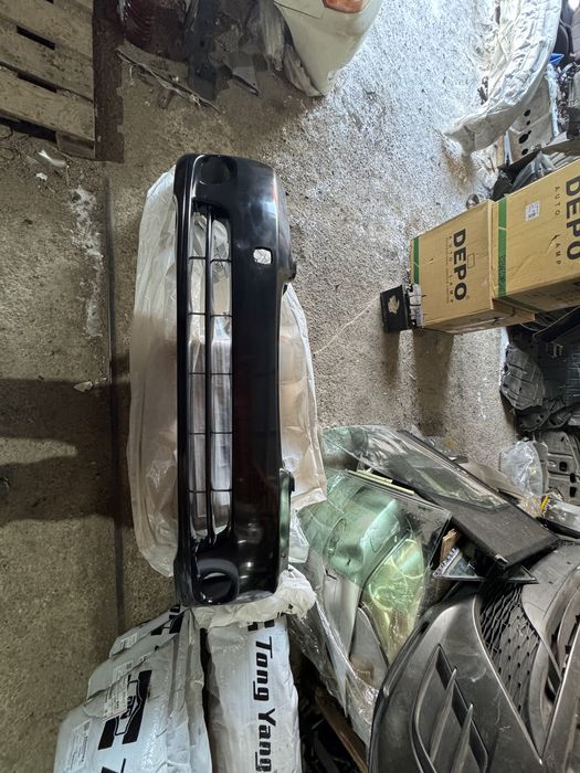 Бампер на Lexus Es300, 330, Toyota Windom 30