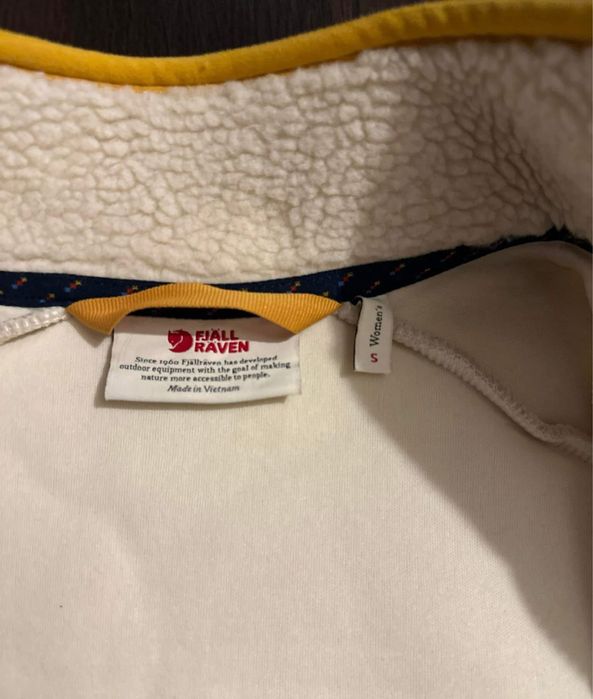 Geaca fleece FjallRaven