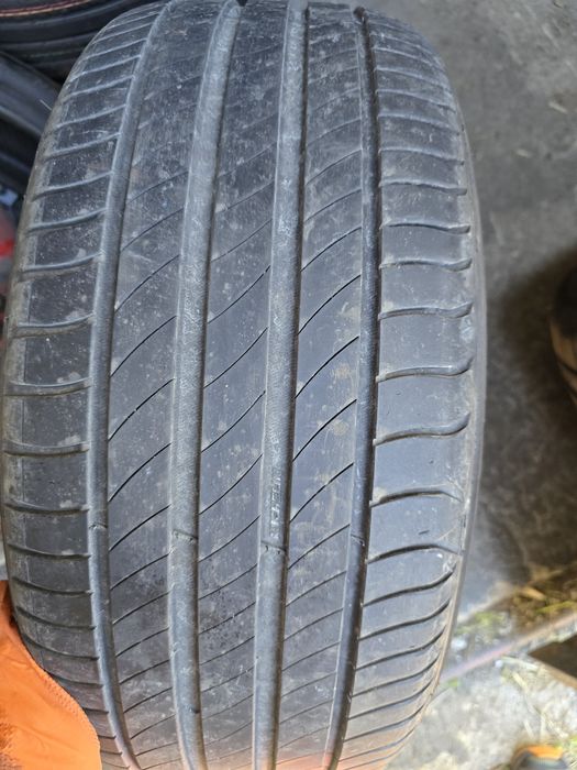 Anvelope vara 225 50 17