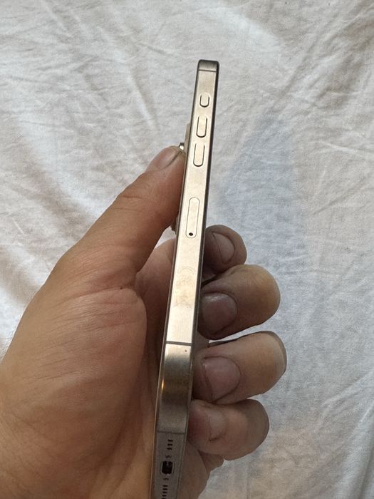 Iphone 16 PRO 128 - 100% - stare ireprosabila