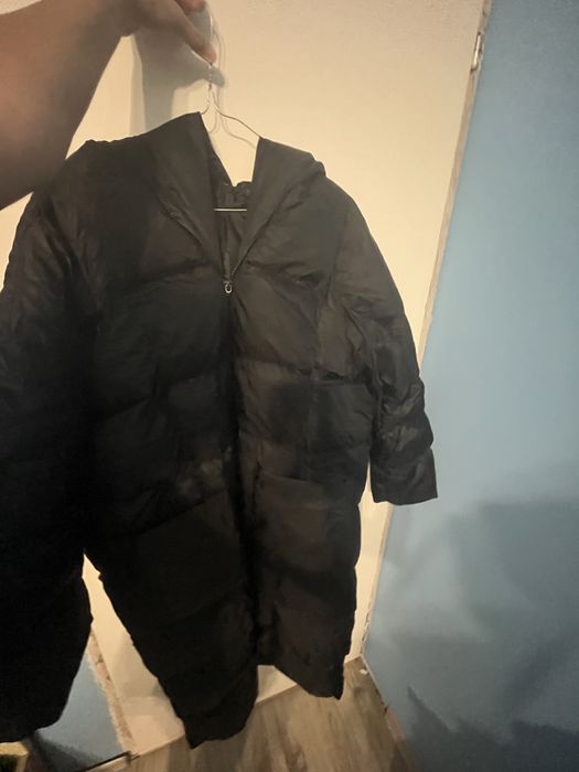 Дълго яке може да се носи от жена и мър няма пол аз съм доволна !