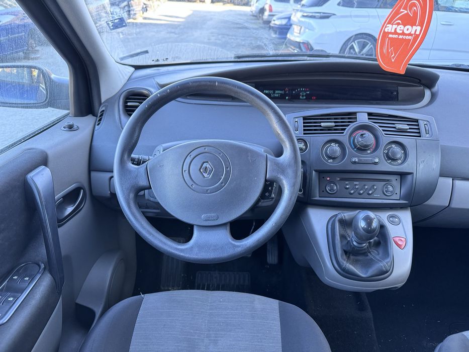 Renault Megane Scenik 1.9dci 130hp 2005г На Части