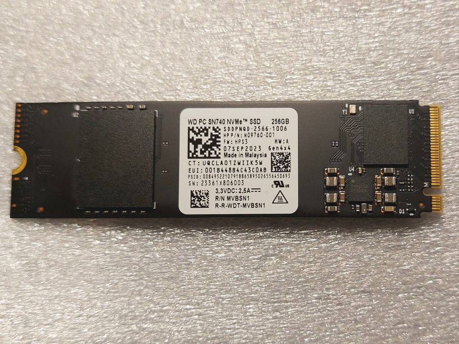256 GB WD SN740 Nvme SSD PCIe 4x4 m.2 2280
