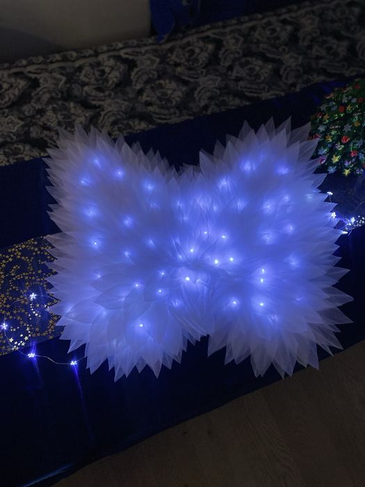 Крылья  60*70 см