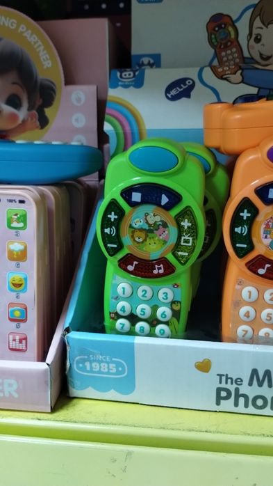 Интерактивен телефон за деца