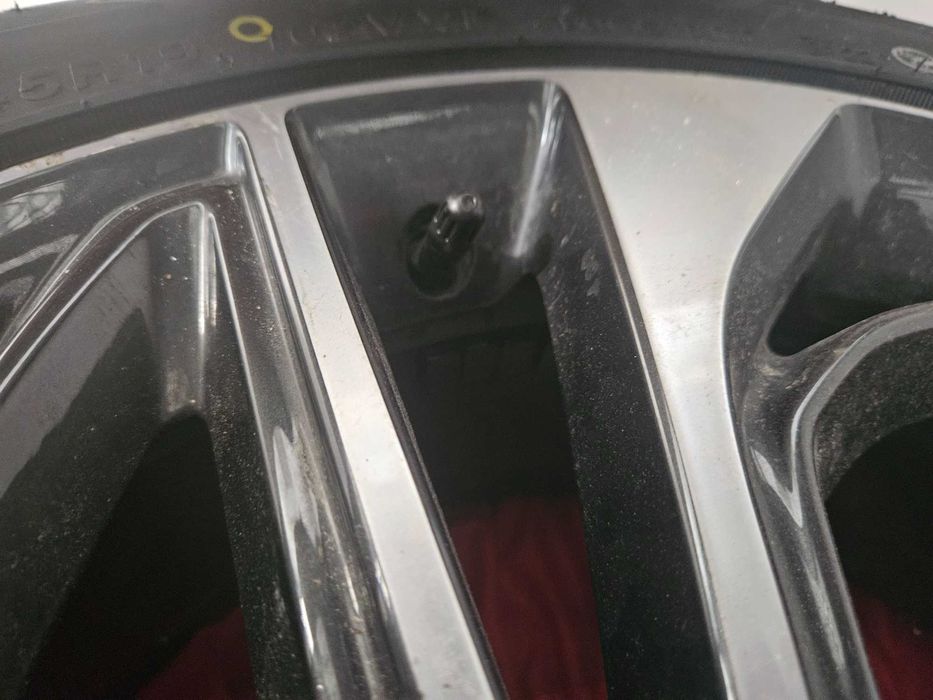 Janta aliaj 19" Hyundai Tucson + anvelopa noua + sensor
