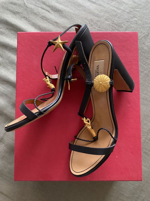 Сандали Valentino