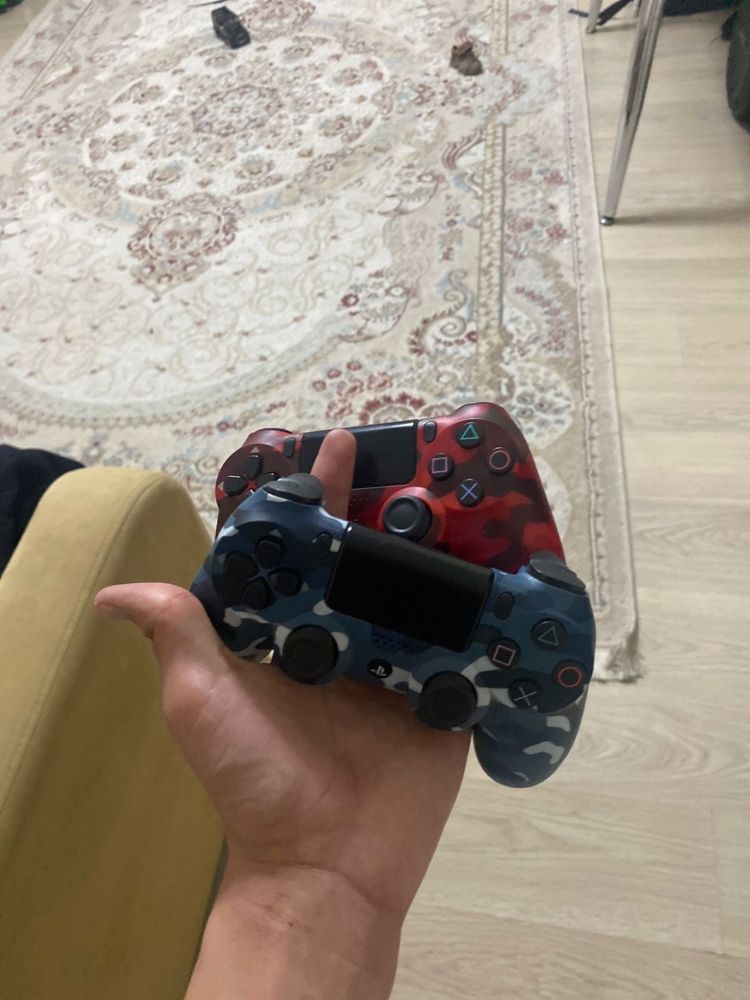 PS4 Slim с коробкой