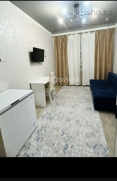 Продам 2-х комнатную квартиру в центре