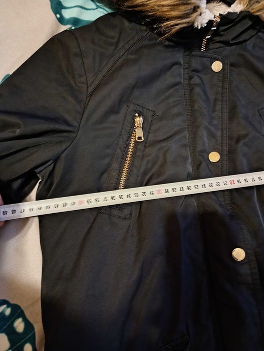 Geacă de iarnă cu gluga