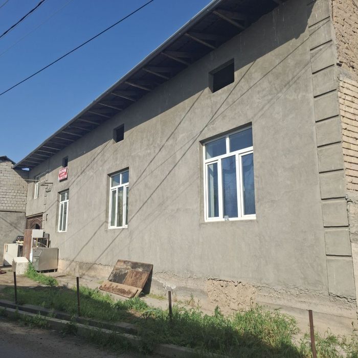 Uy sotiladi sergili 4chi bekatga yaqin