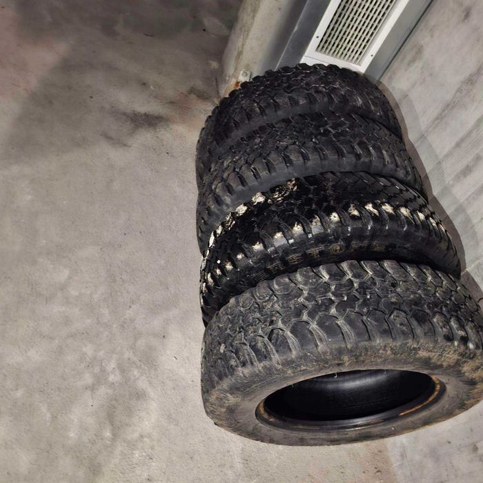 Гуми 215/75R16 на 17 000 км