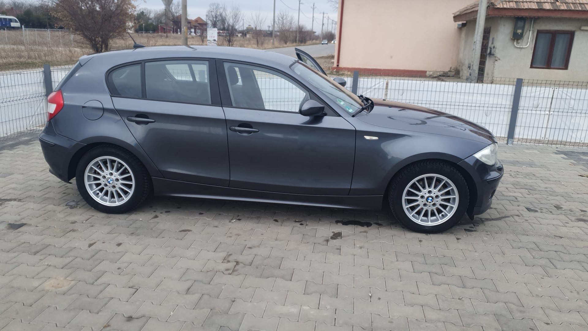 Vand BMW SERIA 1 an 2007