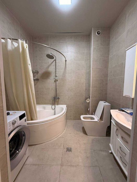 ЖК Жангох на Ц-15 4/5/8
Площадь: 110 м²