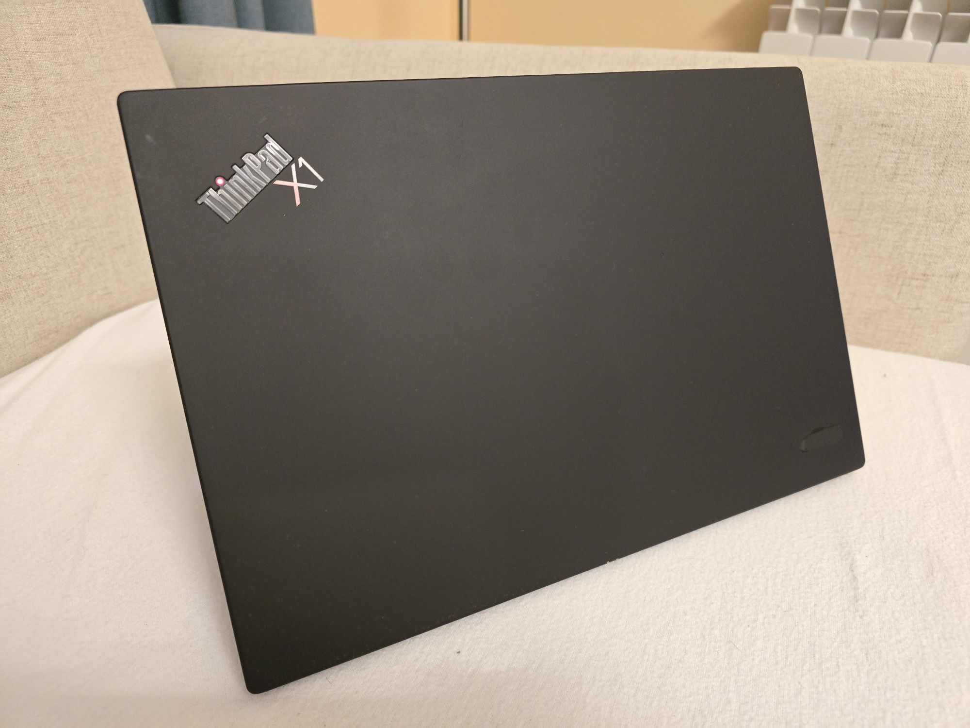 Lenovo X1 Carbon Gen 8 / i7 10th / 16GB Ram / 256 SSD