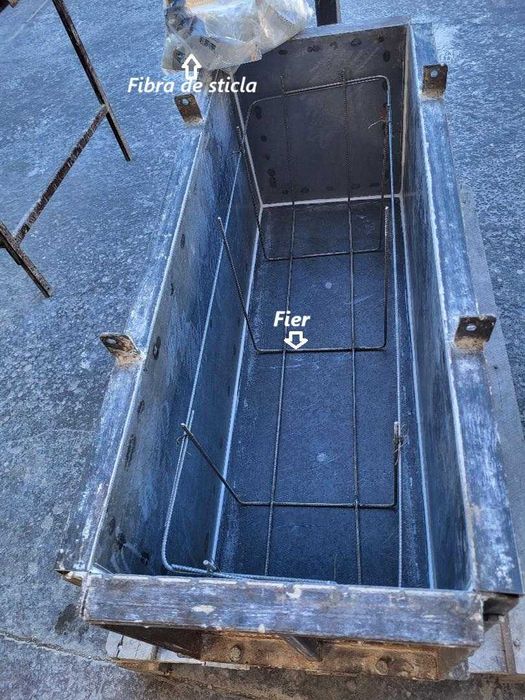 Jardiniere masive artizanal