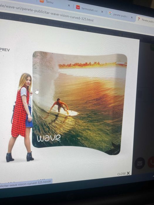 Vand perete publicitar primit cadou