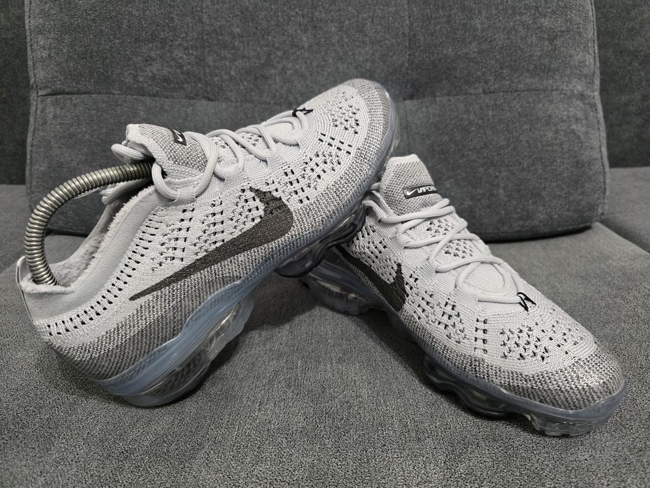 Nike vapormax nr 43 44  pret 350 lei