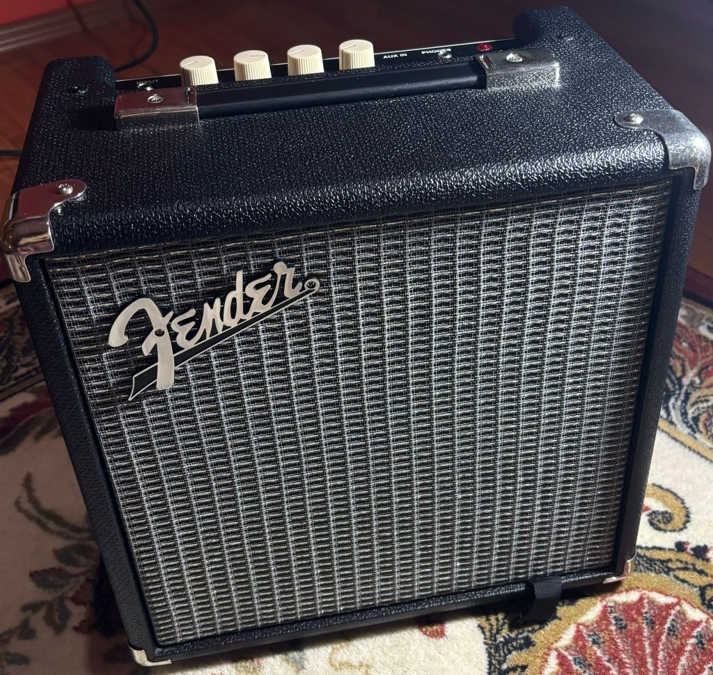 Vand amplificator Fender Rumble 15v3