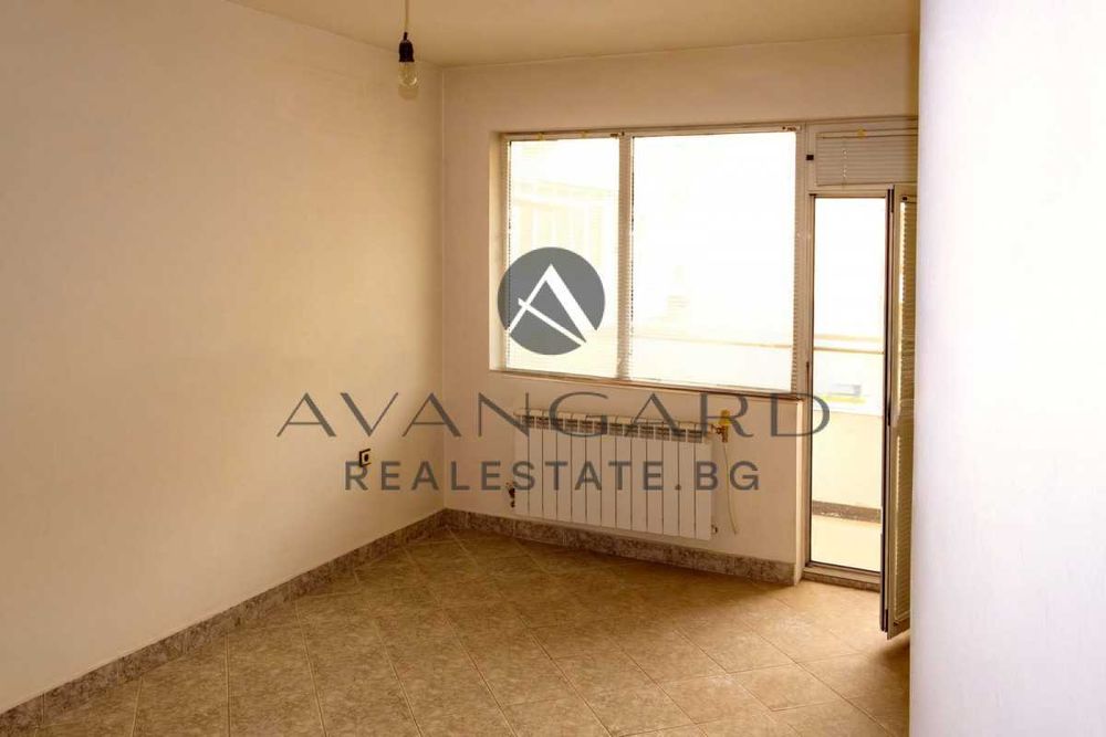 Продава се Тристаен апартамент в Пловдив, Тракия - 72 кв.м за 1729 €/кв.м - Снимка #3