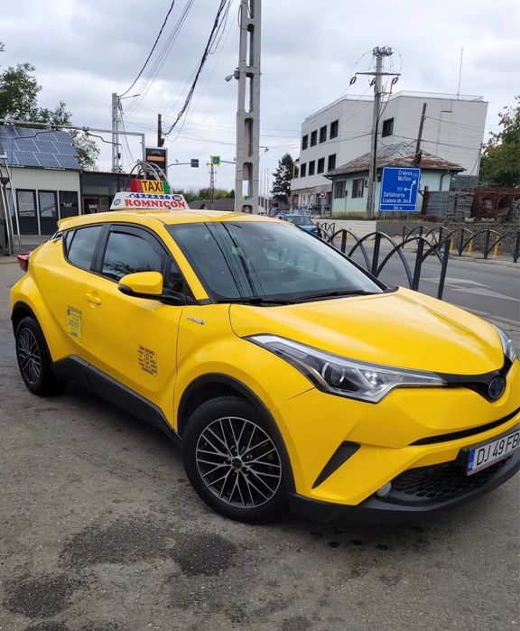 Toyota C-HR 1.8 Hybrid • 2019  • e-CVT • 134.000 km