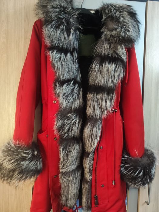 Продам парку срочно