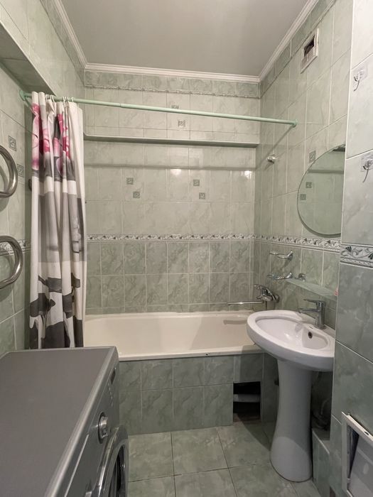 на подселение 1 девушку