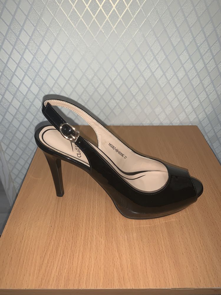 Новые женские  туфли, шлепки, босоножки  5 фото ( 4 фото)