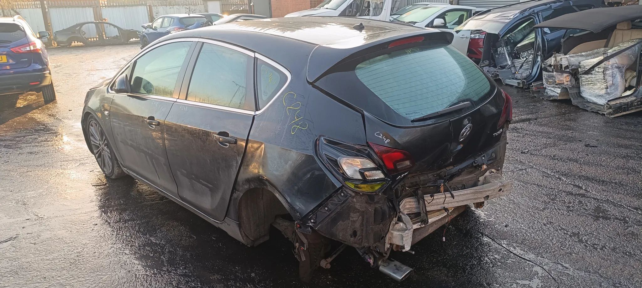 Dezmembrari / Dezmembrez Opel Astra J A16LET cutie MZ0 culoare GAR