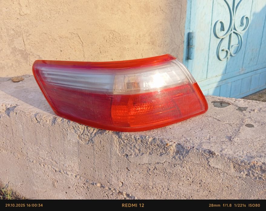 Задный фонар Тойота камри 40