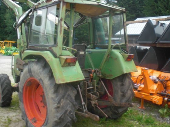 Dezmembrez Tractor Fendt 104 Case IHC