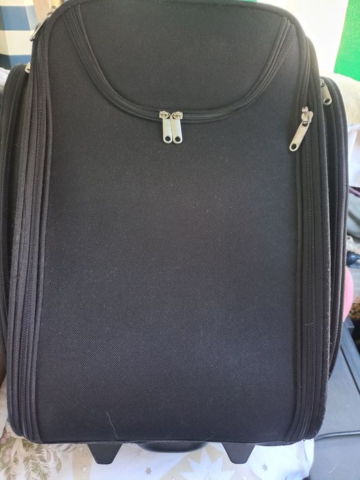 Vând trolere pentru bagaj de mână