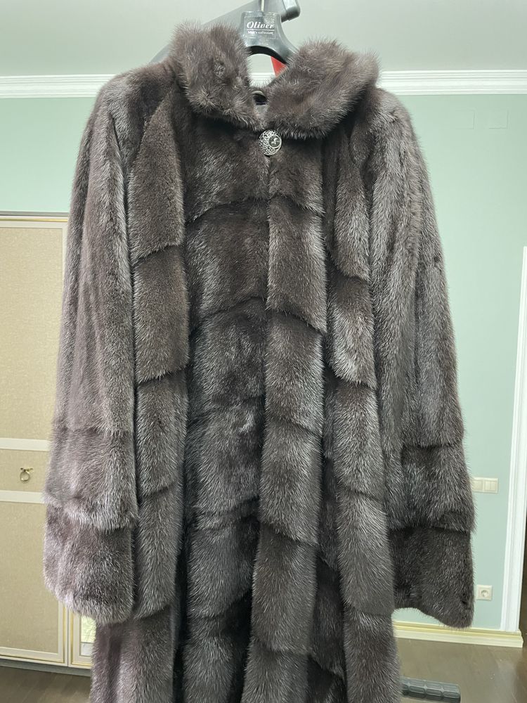Продам норковую шубу
