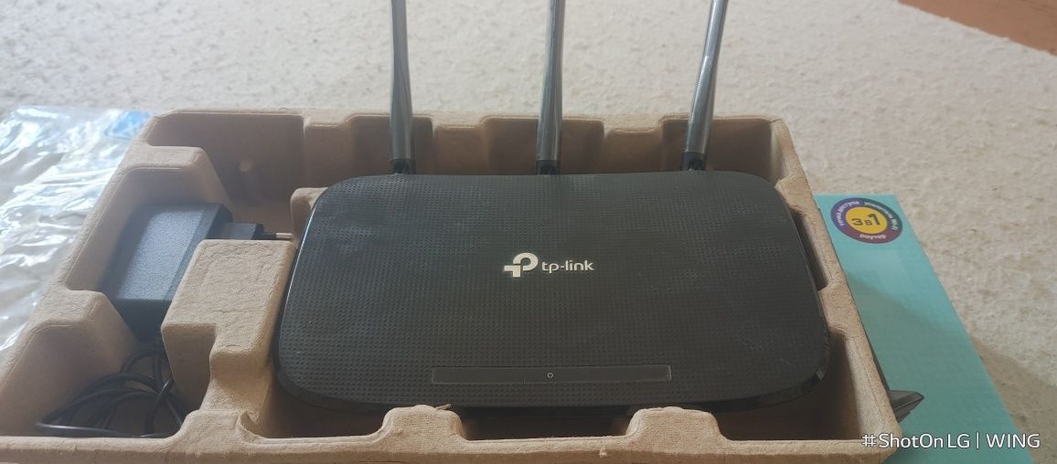 tp-link TL-WR940 WIFI ROUTER