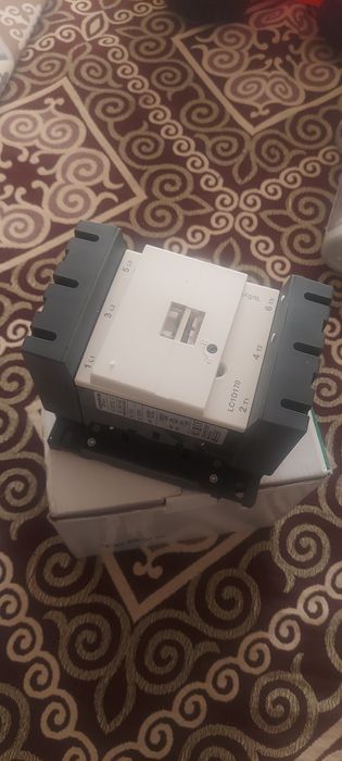 Кантактор LC1D170