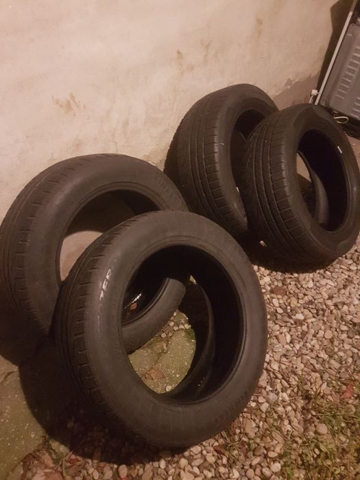Set anvelope iarna  235/55/R18