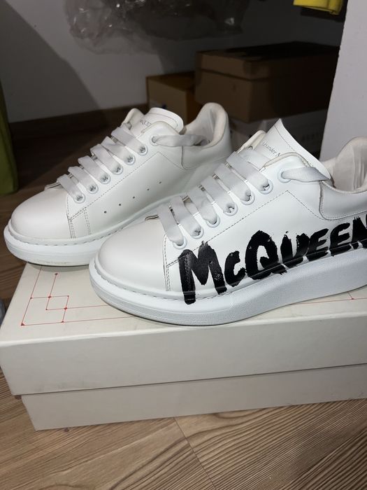 adidasi Alexander McQueen