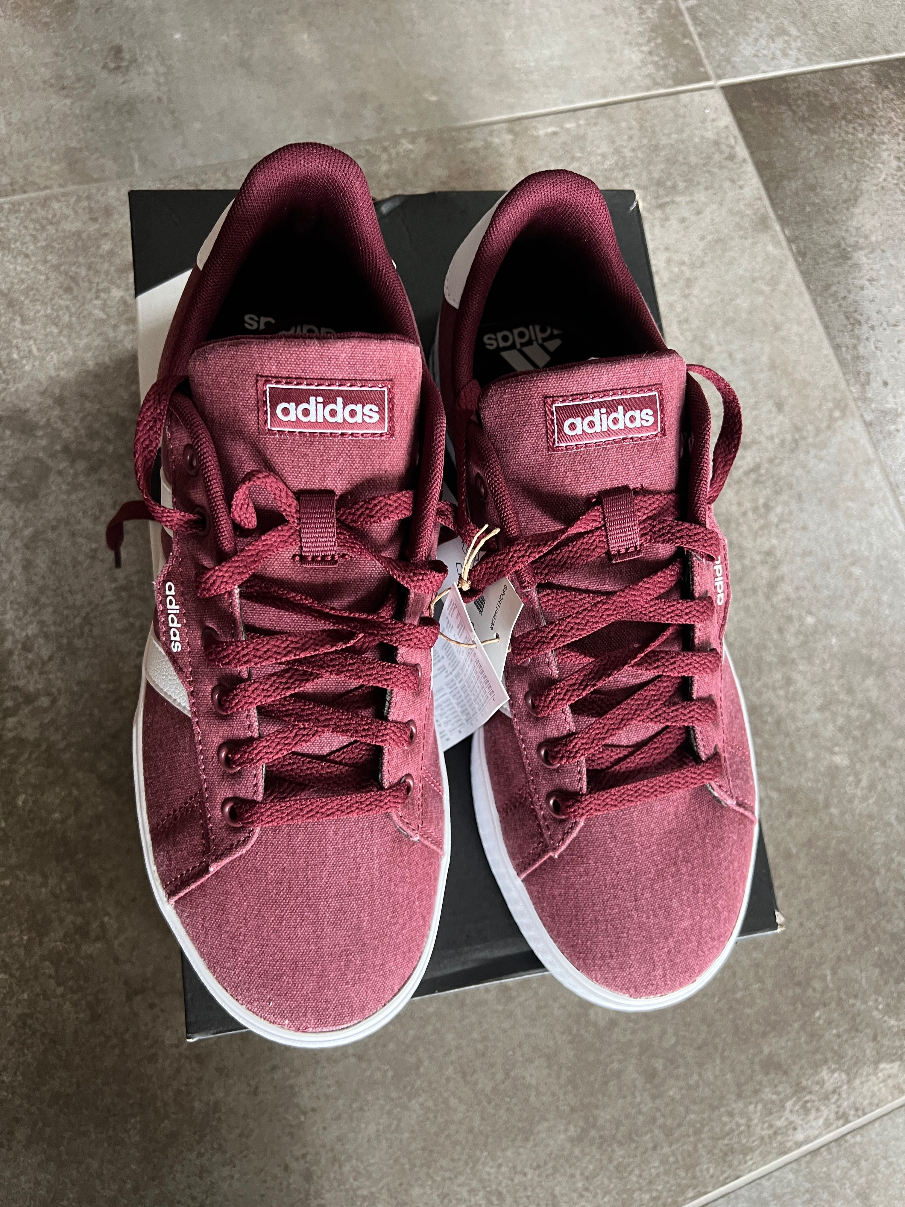 Adidas кецове , чисто нови