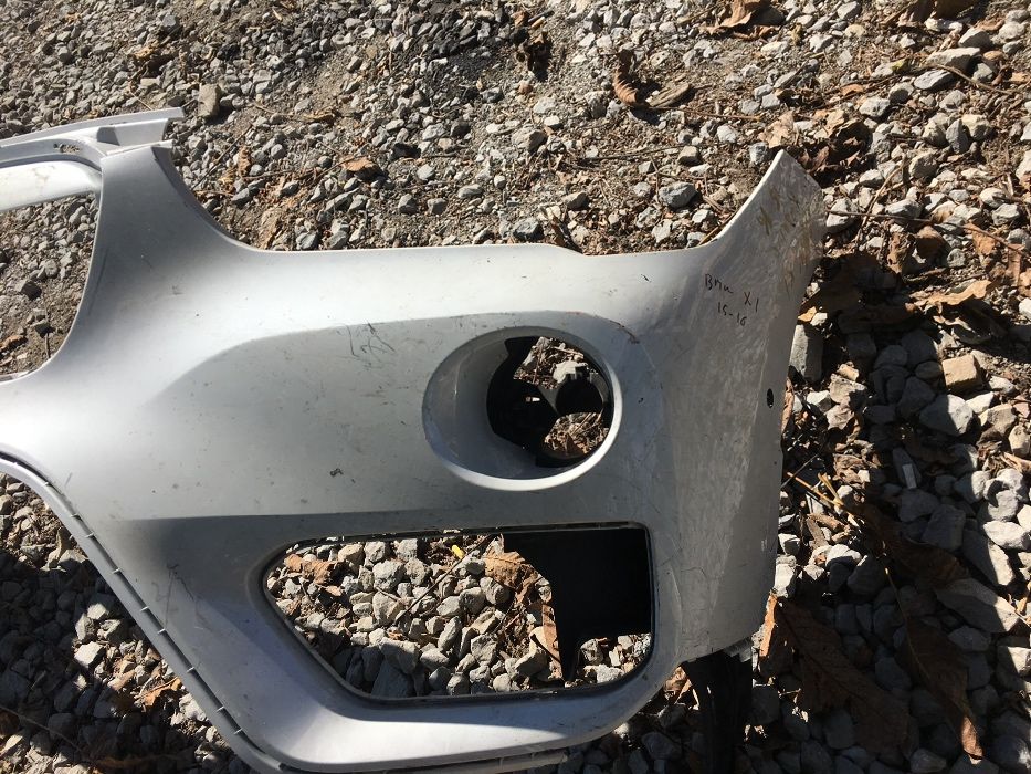 Оригинална Предна броня и Десен фар за Bmw X1. F48. 2015-