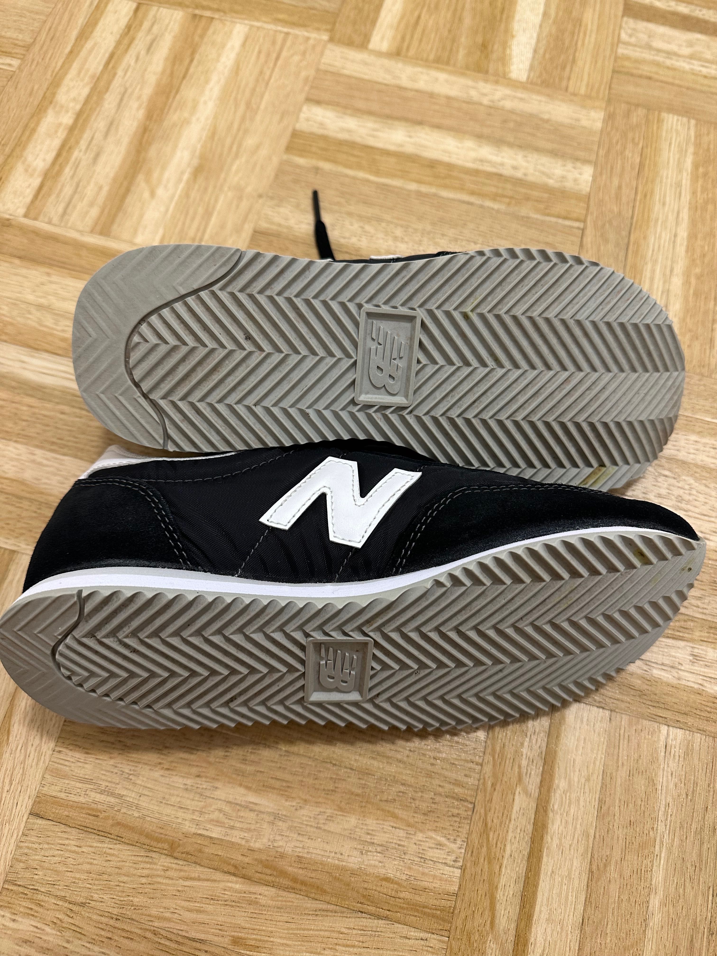 Adidași New Balance