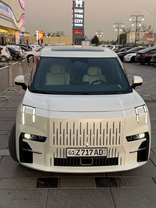 Zeekr 009 kraska toza zapasxod 705 miyaxki mini ven